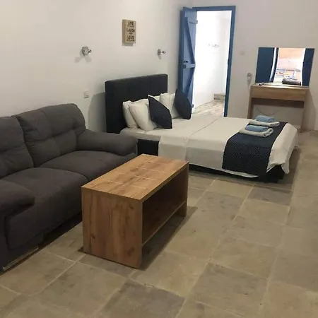 Antonia 3* Voroklini