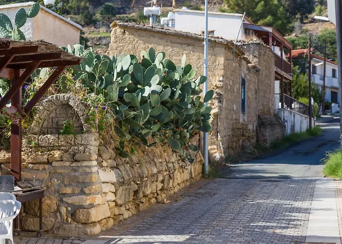 Aparthotel Antonia 3*